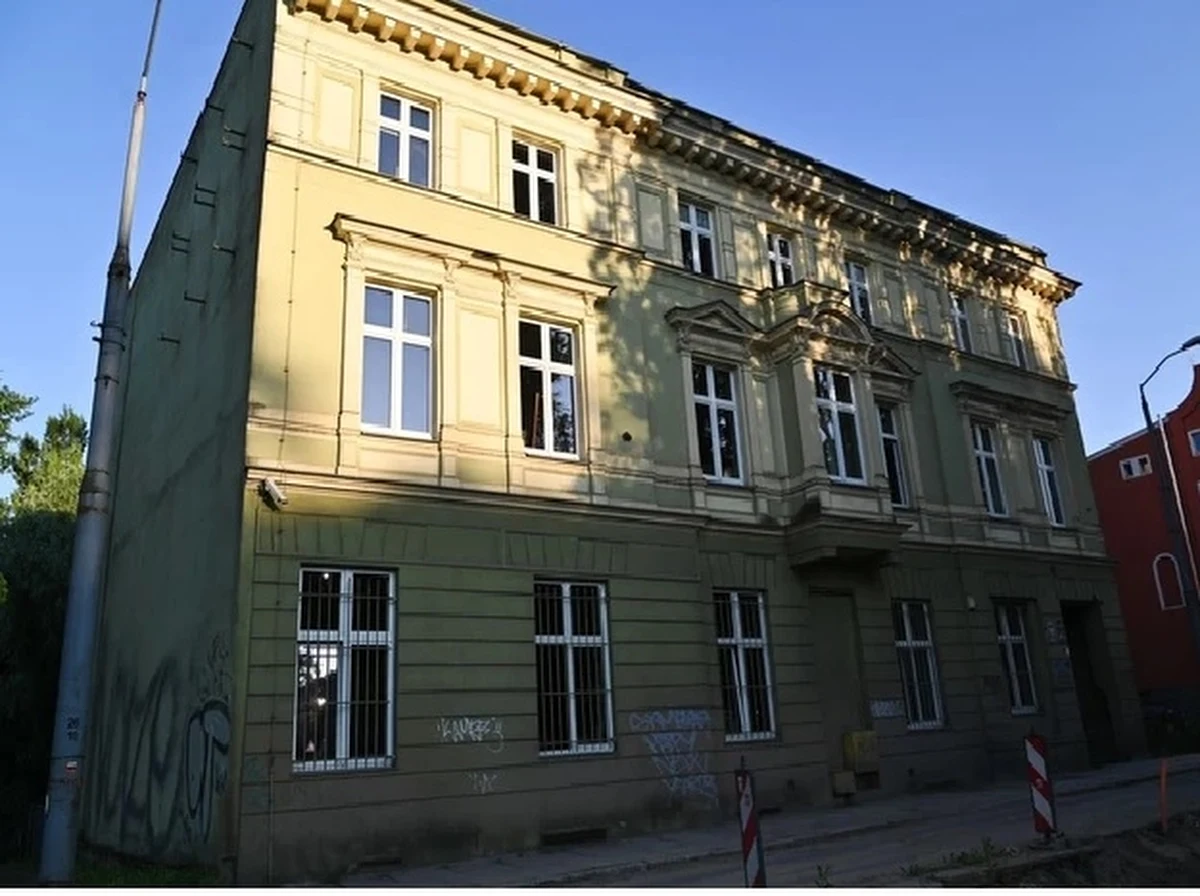 Akademia Sztuki w Szczecinie przekazała tragiczna informację.  Zmarła studentka, która została poszkodowana w czerwcu br. podczas wybuchu w jednej z pracowni.