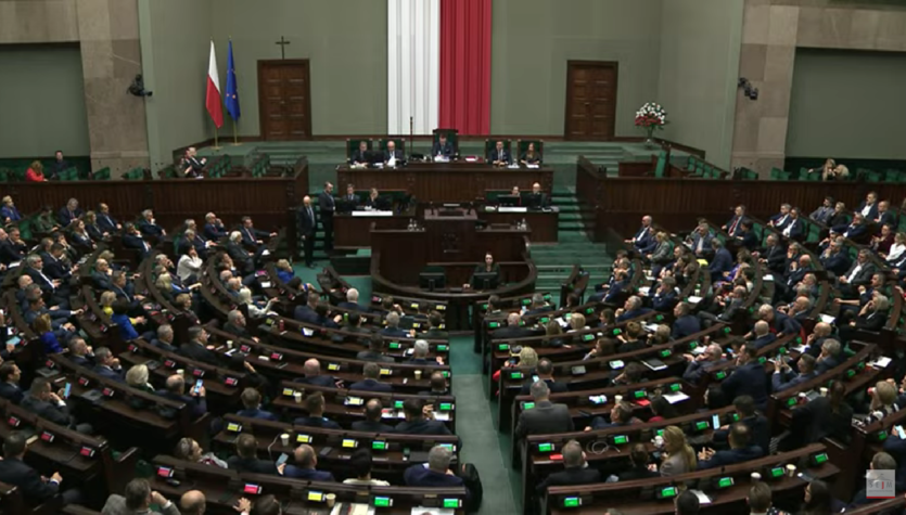 Sejm Zdecydował. Chodzi O Zamrożenie Cen Prądu, Gazu I Ciepła Na Rok ...