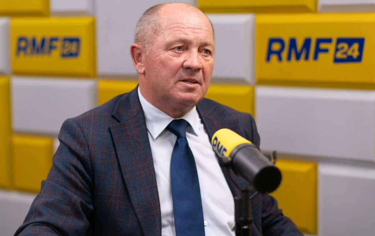 "Na etapie, kiedy projekt wchodzi do Sejmu, wszystkie rozwiązania są możliwe" - tak gość RMF FM i internetowego radia RMF24 poseł PSL Marek Sawicki odpowiada na pytanie o czy ludowcy nie mają pretensji do swoich przyszłych koalicjantów o awanturę z wiatrakami. 