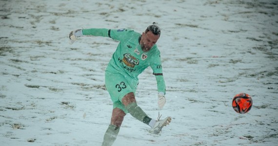 W samo południe rozpocznie się mecz 1/8 finału piłkarskiego Pucharu Polski. Naprzeciwko siebie staną trzecioligowa Carina Gubin i ekstraklasowy Piast Gliwice. Jak powiedział nam wiceprezes klubu z Gubina, Arkadiusz Mikołajczyk, dla tego lubuskiego miasta jest to święto.