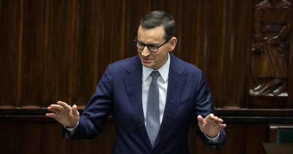 Premier zapowiedział, że w piątek lub sobotę podpisze rozporządzenie o 0 VAT na żywność. Mateusz Morawiecki zaznaczył także, że do Sejmu zgłoszone zostały także inne projekty. Wakacje kredytowe i tarcza energetyczna zaproponowane przez PiS, są jednak zdaniem szefa rządu "blokowane".