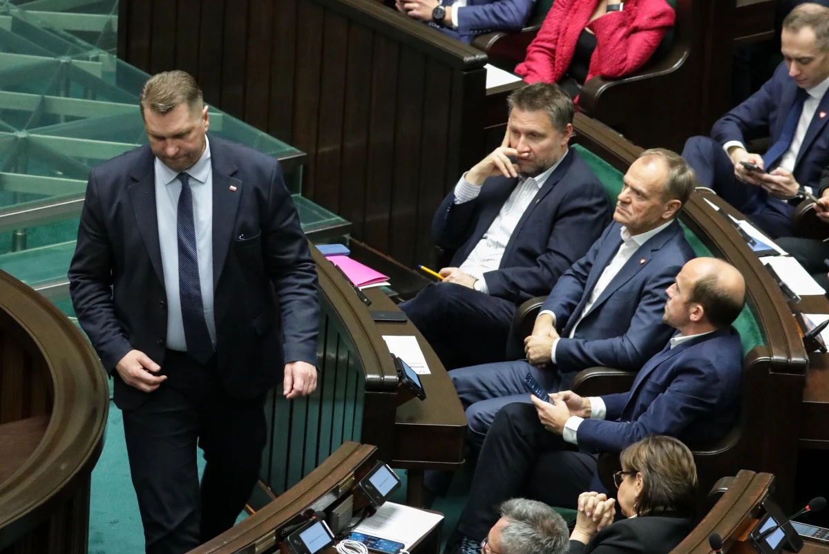 RMF FM dotarł do harmonogramu, zgodnie z którym zostanie powołany skład komisji śledczej ds. wyborów kopertowych. W czwartek Sejm większością 446 posłów zdecydował o powołaniu takiej komisji.