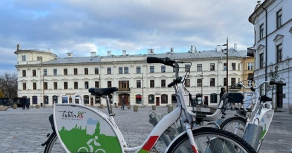 Z powodu pogody do odwołania zawieszone zostało funkcjonowanie Lubelskiego Roweru Miejskiego. W zimie do dyspozycji użytkowników jest 100 jednośladów, ale od początku grudnia wypożyczono jej jedynie 65 razy. 

