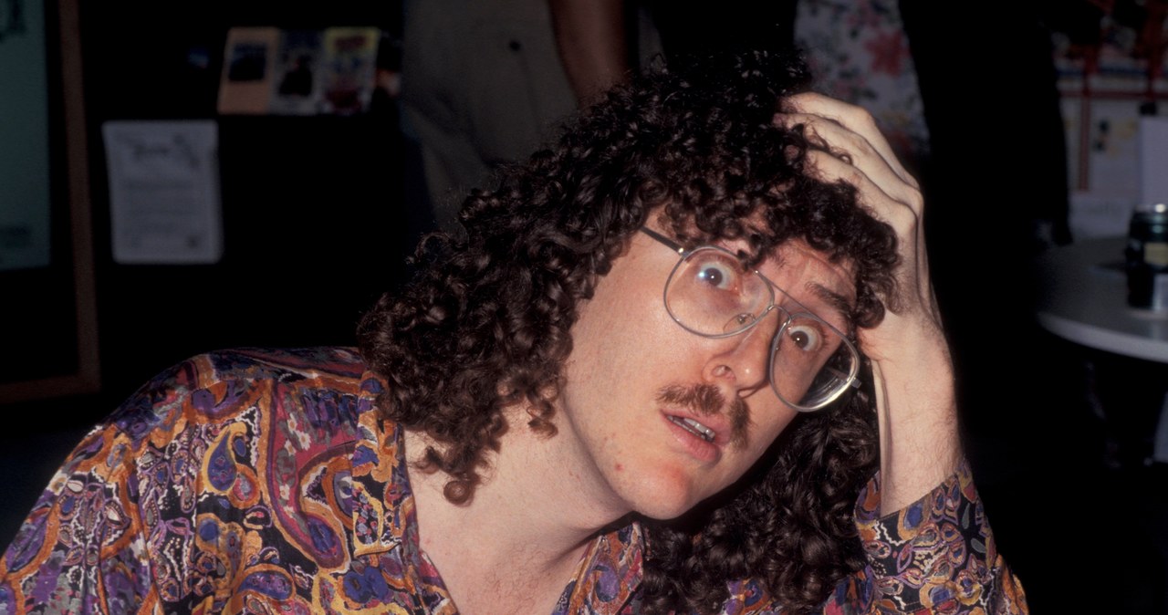 Weird Al Yankovic zażenowany pieniędzmi od Spotify. Dostał 12 dolarów - Who Is “Weird Al” Yankovic’s Wife? Meet Suzanne Yankovic, His Creative Match