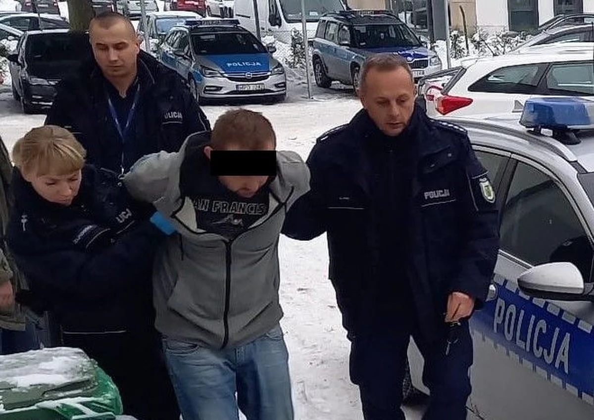 Zarzut zabójstwa usłyszał 35-latek z Chrzanowa w Lubelskiem, który został zatrzymany w sprawie śmierci swojej matki. Mężczyźnie grozi dożywocie.