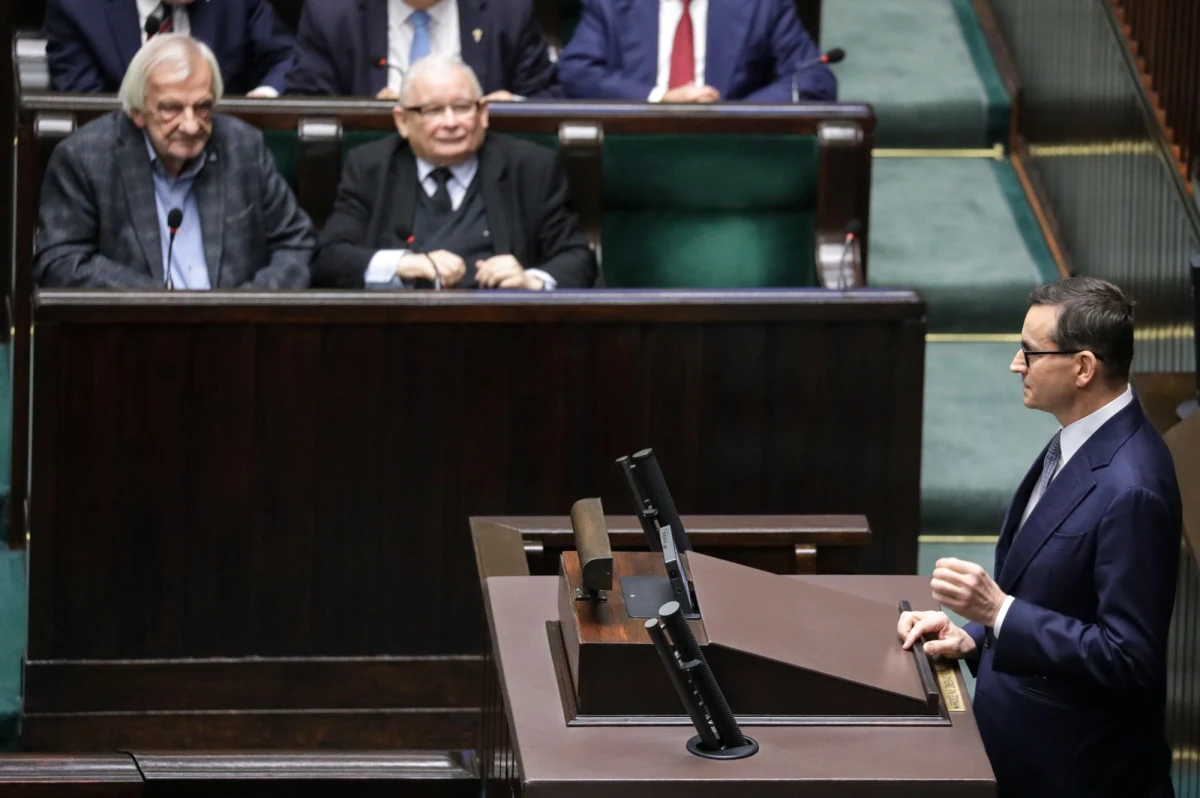 W Dzienniku Ustaw opublikowano rozporządzenie w sprawie wprowadzenia zerowej stawki VAT na żywność. W czwartek podpisanie rozporządzenia przez Ministra Finansów zapowiedział premier Mateusz Morawiecki.