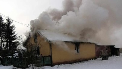 Pożar domu w Ziempniowie. Cztery osoby poszkodowane