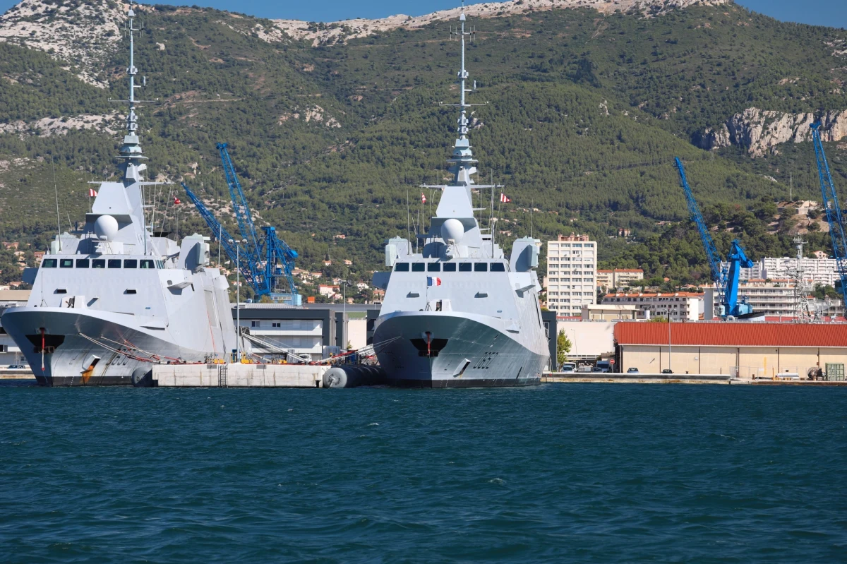 Francuska fregata zestrzeliła na Morzu Czerwonym dwa drony zmierzające w jej kierunku od wybrzeży Jemenu – poinformował sztab generalny armii.