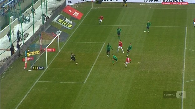 W  niedzielnym spotkaniu 18. kolejki Fortuna 1 Ligi Wisła Kraków mierzy się z Górnikiem Łęczna. 

Gola na 1-0 w 26 minucie dla Wisły strzela Goku Roman.

Fortuna 1 Liga oglądaj w Polsat Sport oraz na  Polsat BOX Go   Oglądaj wygodnie gdziekolwiek chcesz: na komputerze, na tablecie, na smartfonie, na Smart TV.
W tekście zawarto link serwisu partnerskiego

