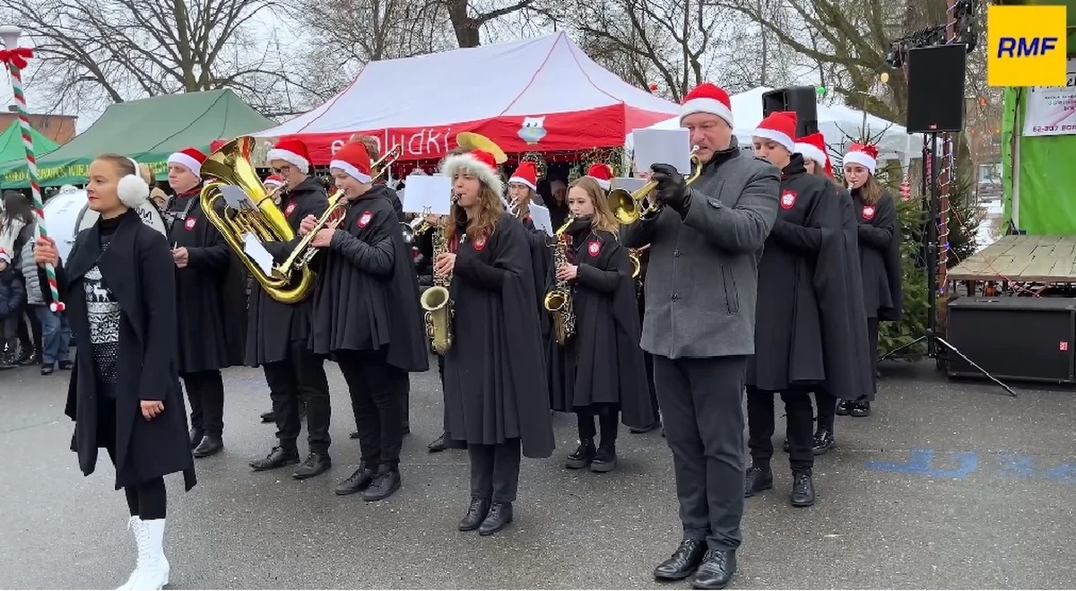 Rozpoczął się tradycyjny, grudniowy jarmark w wielkopolskim Zagórowie. Możemy tam nie tylko spróbować lokalnych przysmaków, ale także poszukać inspiracji do świątecznego przyozdobienia swojego domu.