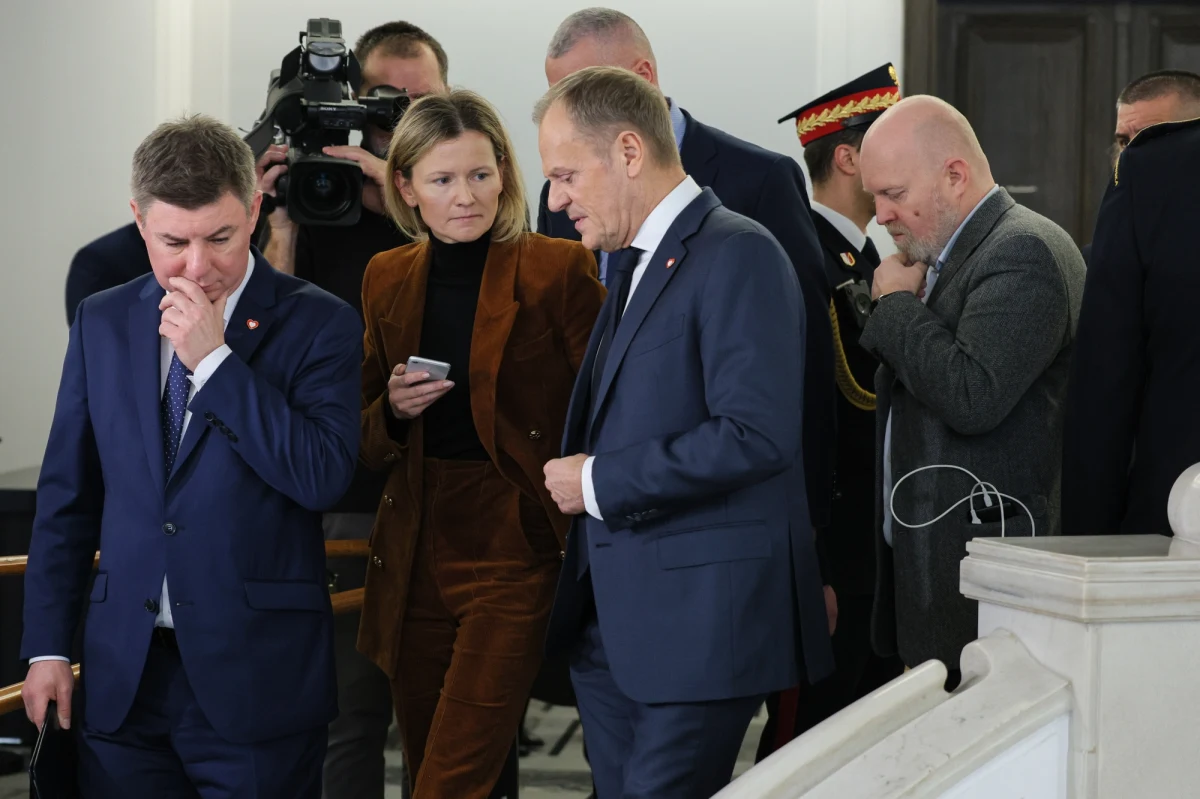 Kto, skąd i na jakie stanowisko w rządzie Tuska? Czym rząd koalicji opozycyjnej będzie różnił się od gabinetu Mateusza Morawieckiego? I co powołania do rządu będą oznaczać dla parlamentu? Poniżej najważniejsze fakty i wstępne analizy związane z rządem, który zostanie sformowany najprawdopodobniej na początku nadchodzącego tygodnia.