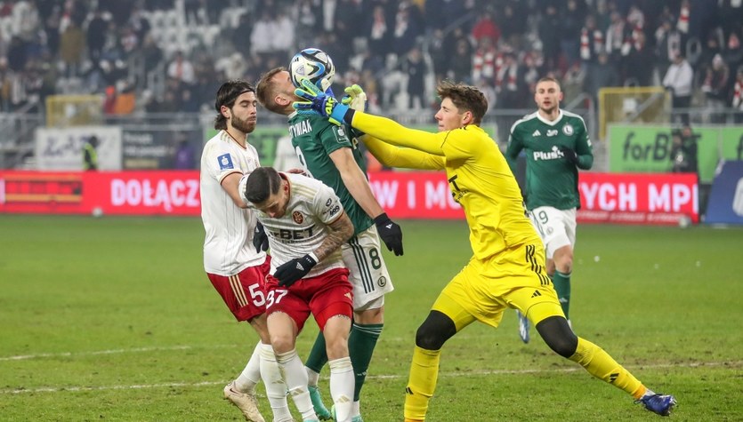 piłka nożna, futbol, liga mistrzów, liga polska, angielska, wyniki na żywo, reprezentacja Niespodzianka w Łodzi - ostatni zespół zatrzymał Legię. Gol 19-latka