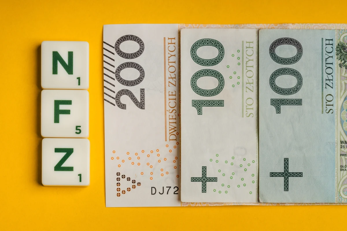 Świętokrzyska policja zatrzymała sześcioro mieszkańców regionu podejrzanych o wyłudzenie 450 tys. zł z Narodowego Funduszu Zdrowia. Grozi im do ośmiu lat pozbawienia wolności.