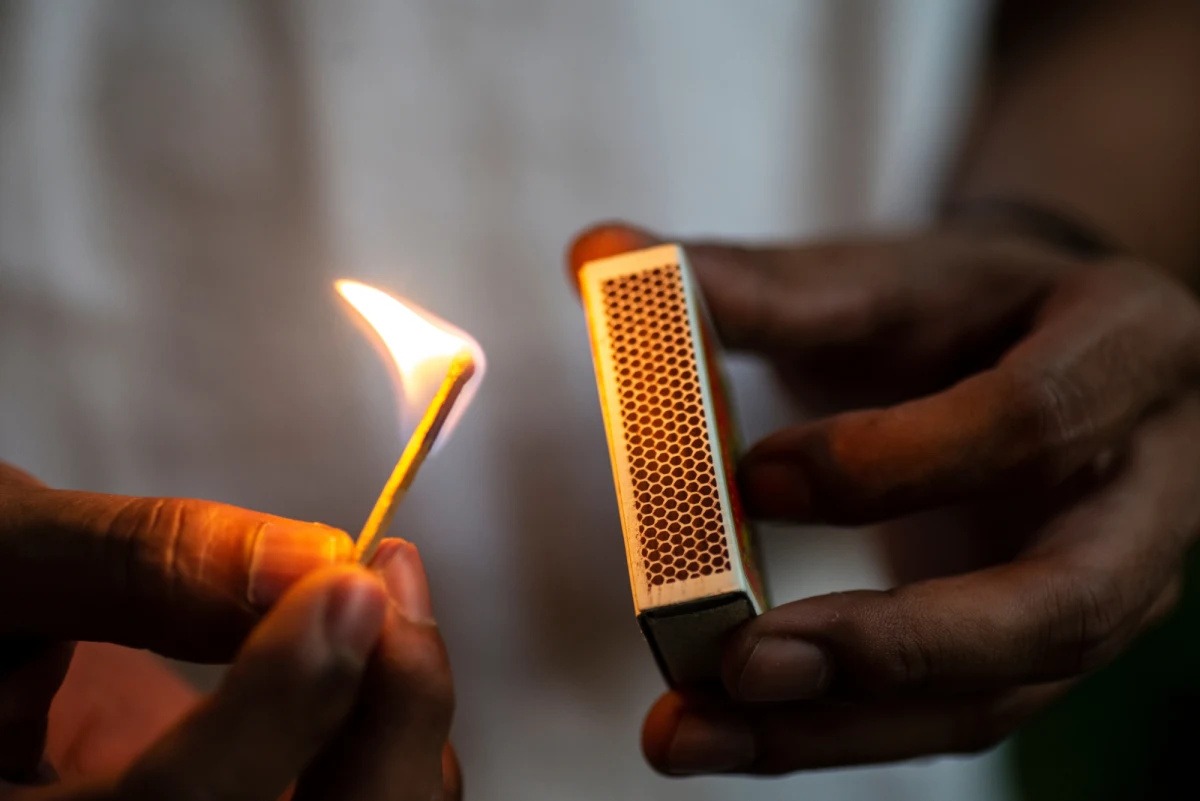 Zarzuty zabójstwa ze szczególnym okrucieństwem postawiła Prokuratura Rejonowa w Świdnicy 37-letniemu Damianowi S. Mężczyzna miał podpalić 42-latka, z którym wcześniej pił  alkohol.