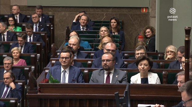 Sejm nie udzielił wotum zaufania rządowi Mateusza Morawieckiego. Przeciwko Radzie Ministrów PiS głosowało 266 posłów. Zgodnie z konstytucją rozpoczyna się drugi krok powoływania rządu, na czele którego najprawdopodobniej stanie Donald Tusk.