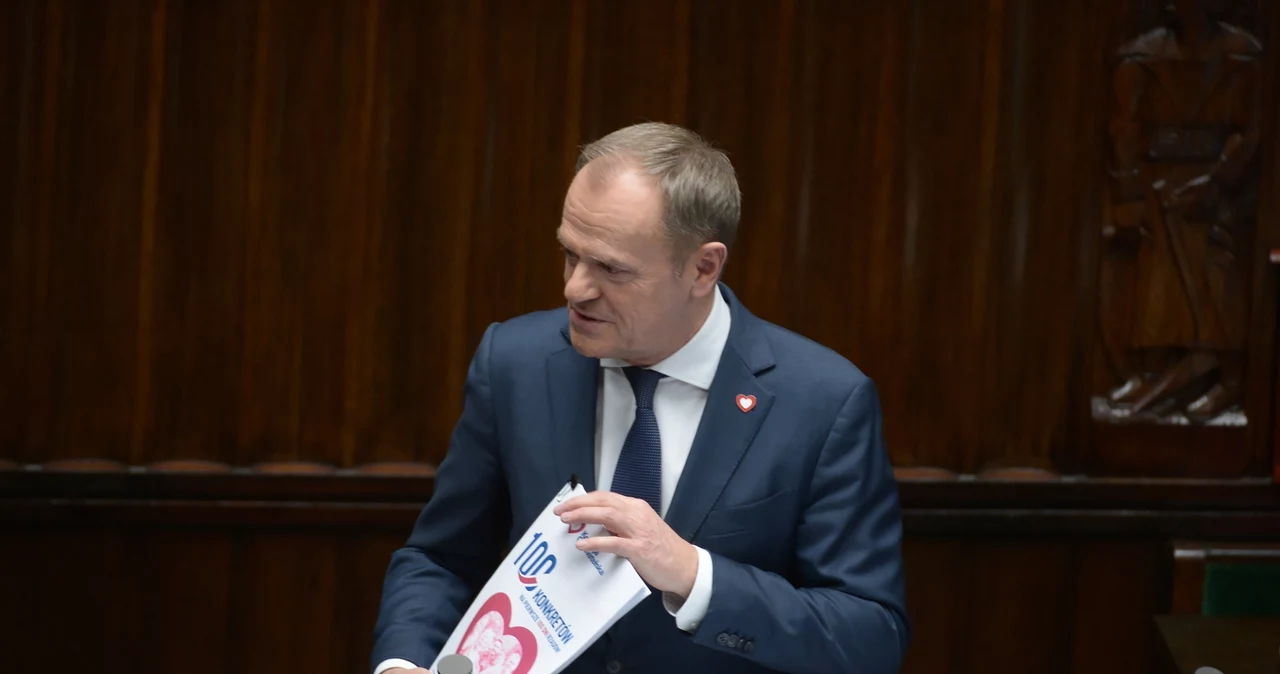 Donald Tusk podczas swojego expose z 12 grudnia. Przemówienie trwało ponad dwie godziny