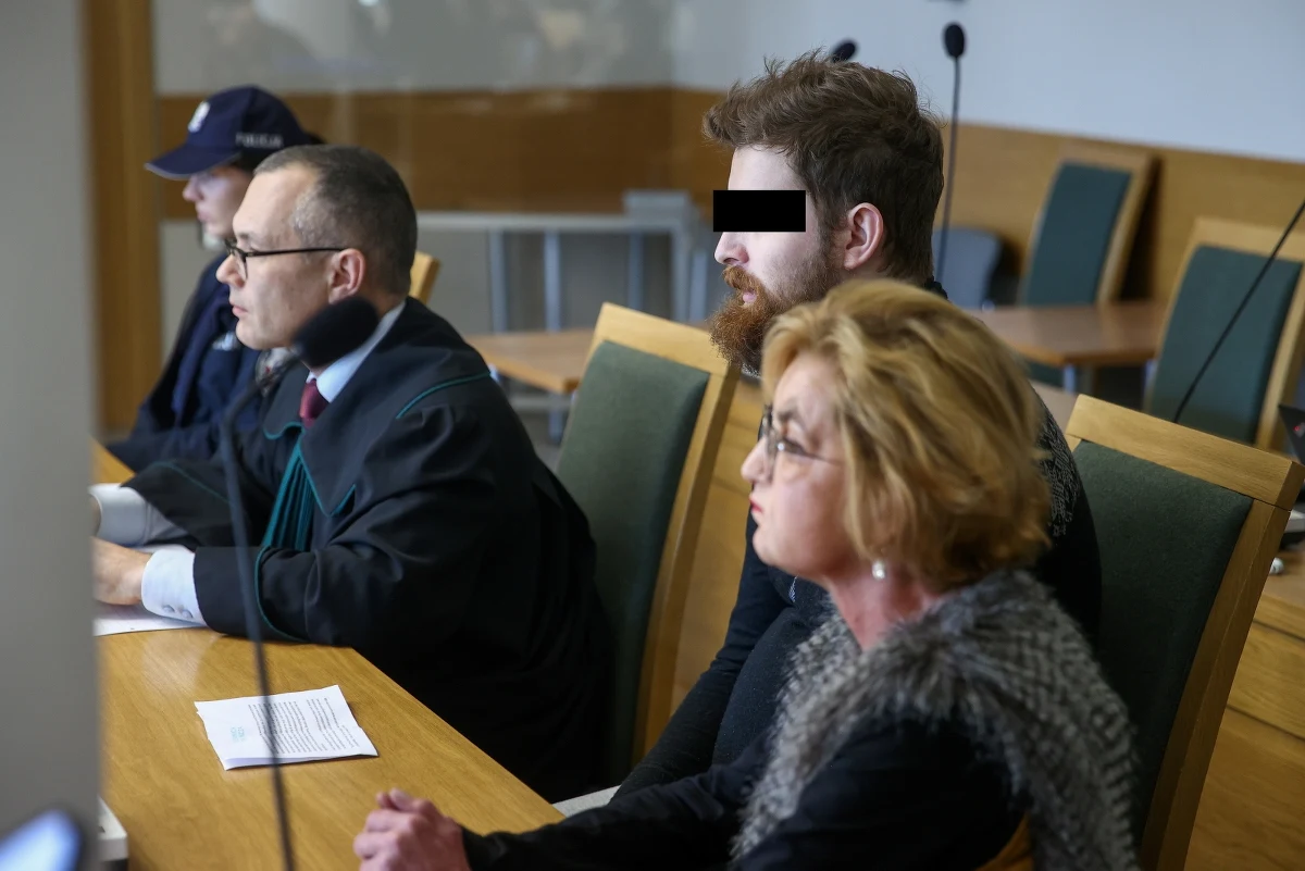 Przed Sądem Okręgowym w Krakowie rozpoczął się proces Ingebrigta G. - Norwega oskarżonego o zabójstwo Polki i uprowadzenie dziecka. Do tragedii doszło w listopadzie 2022 roku w Oświęcimiu.