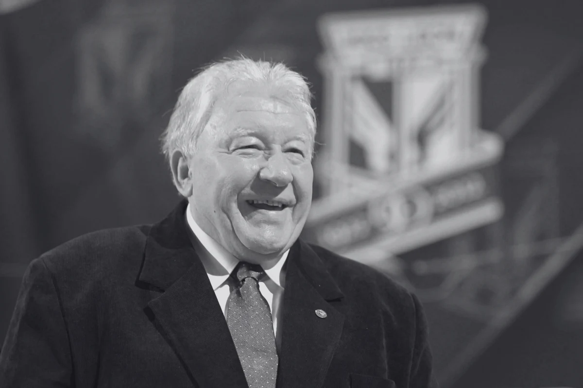 W wieku 86 lat zmarł Wojciech Łazarek, były piłkarz i trener. W latach 1986-89 był selekcjonerem piłkarskiej reprezentacji Polski. To bez wątpienia jedna z najbardziej zasłużonych postaci dla polskiej piłki nożnej.