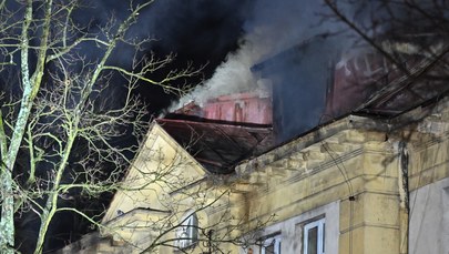 Kielce: Ugaszono pożar dawnego szpitala MSWiA 