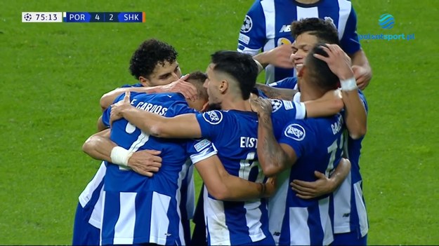 Skrót meczu Liga Mistrzów. FC Porto - Szachtar Donieck 5-3.

Bramki: 9. Galeno (Evanilson), 43. Galeno (Cossa), 62. Taremí (Galeno), 76. Pepe (Galeno), 82. Conceição – 29. Sikan (Zubkov), 73. Eustáquio (sam.), 88. Eguinaldo (Sikan)

Pełne prawa do transmisji Ligi Mistrzów w sezonie 2023/24 w Polsce posiada Grupa Polsat, która pokazuje rozgrywki od sezonu 2018/2019. Transmisje Ligi Mistrzów można oglądać w tv na kanałach Polsat Sport Premium. Mecze Ligi Mistrzów można obejrzeć również online live stream na  Polsat BOX Go   Oglądaj wygodnie gdziekolwiek chcesz: na komputerze, na tablecie, na smartfonie, na Smart TV. Relacje i wyniki meczów na  sport.interia.pl 
W tekście zawarto link serwisu partnerskiego
