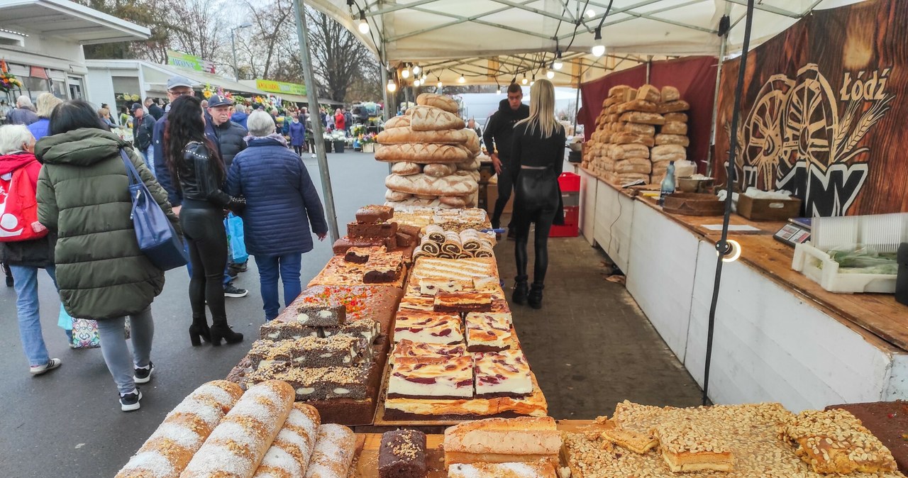 Jeszcze, jest, czas, zamówienie, potraw, święta, lepiej, upiec, pierniczki, ciasta, samodzielnie, udać, celu, cukierni, Sprawdza Piec samemu czy kupić gotowe? Sprawdzamy, co się bardziej opłaca na święta