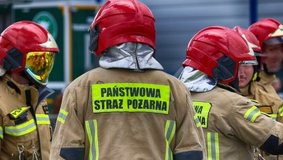 Pożar zsypu w krakowskim bloku. Ewakuacja 30 osób