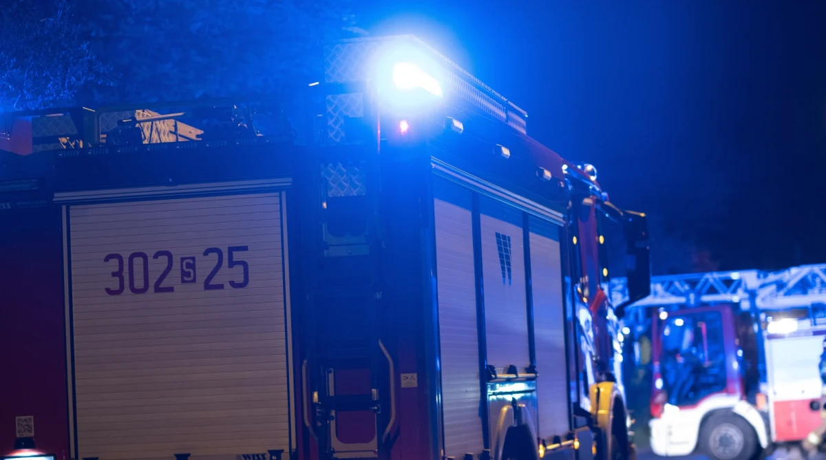 Kobieta zginęła w pożarze w domu będącym częścią zabudowy szeregowej w Lubieniu Kujawskim koło Włocławka (Kujawsko-Pomorskie). Informację na ten temat przekazał dyżurny Komendy Wojewódzkiej Państwowej Straży Pożarnej w Toruniu.