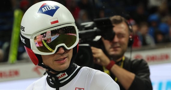 Wracający do rywalizacji Kamil Stoch, a także Dawid Kubacki, Piotr Żyła, Paweł Wąsek i Maciej Kot wystartują w zawodach Pucharu Świata w skokach w Engelbergu. To ostatnie konkursy przed świętami. Już w piątek o godzinie 13 kwalifikacje.