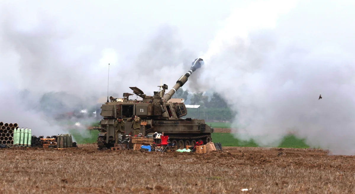 Jednostka Sił Obronnych Izraela odpowiedzialna za działania z zakresu wojny psychologicznej prowadzi telegramowy kanał o nazwie "72 Dziewice - bez cenzury", który jest skierowany do Izraelczyków. Można tam znaleźć "ekskluzywne treści ze Strefy Gazy" - najczęściej przerażające zdjęcia i filmy zwłok palestyńskich bojowników. Wszystko po to, by pokazać rodakom, że Hamas ponosi koszty swojego ataku na Izrael.