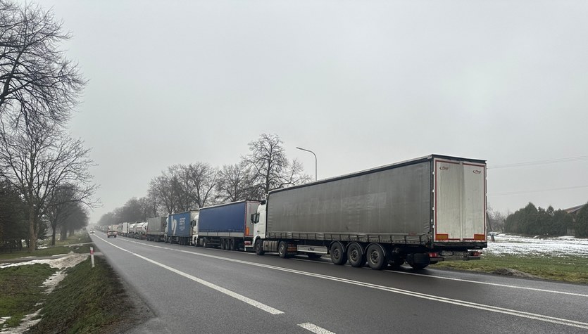  Protestujących nie ma, ale sytuacja jest patowa. Rekordowa kolejka