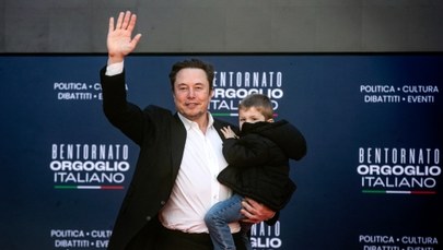 Elon Musk witany jak gwiazda rocka na imprezie Meloni. "Wielkie show"