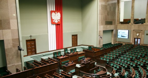 Zapowiada się kolejny emocjonujący tydzień w krajowej polityce. Sejm, który we wtorek wznowi obrady, zajmie się m.in. powołaniem kolejnych komisji śledczych.