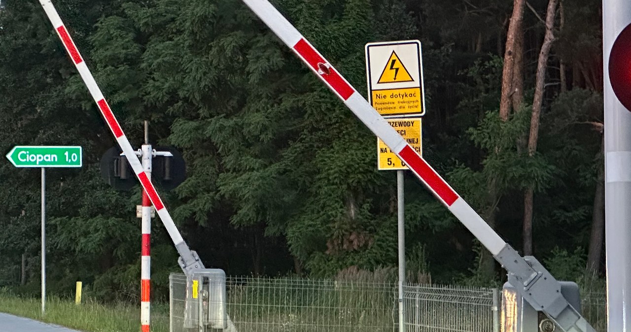 Stoją na tym przejeździe 19 godzin dziennie. Będzie przełom dla kierowców