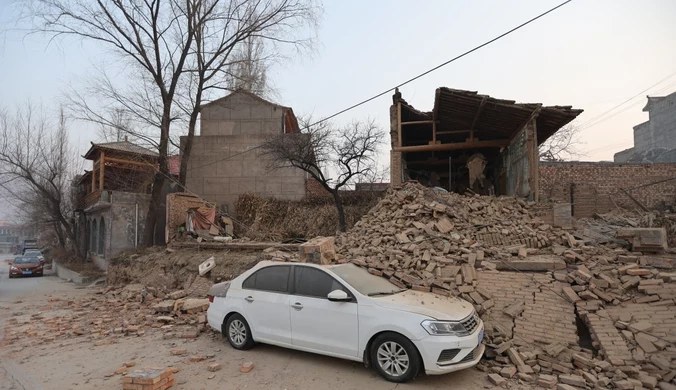 Trzęsienie ziemi w Chinach. Co najmniej 122 ofiary 