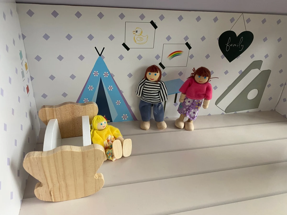 Terapie indywidualne, rodzinne, warsztaty dla rodziców i grupy terapeutyczne dla dzieci - m.in. z takiej pomocy będą mogli korzystać młodzi ludzie, którzy znajdą się pod opieką nowo otwartego centrum zdrowia psychicznego na warszawskiej Woli. Placówka jeszcze w tym roku przyjmie pierwszych pacjentów.