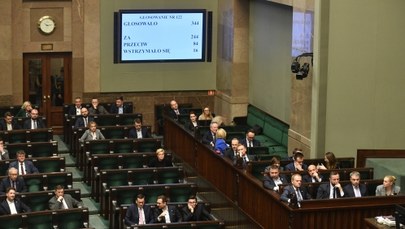 Zmiany w polskich mediach publicznych. Sejm podjął uchwałę