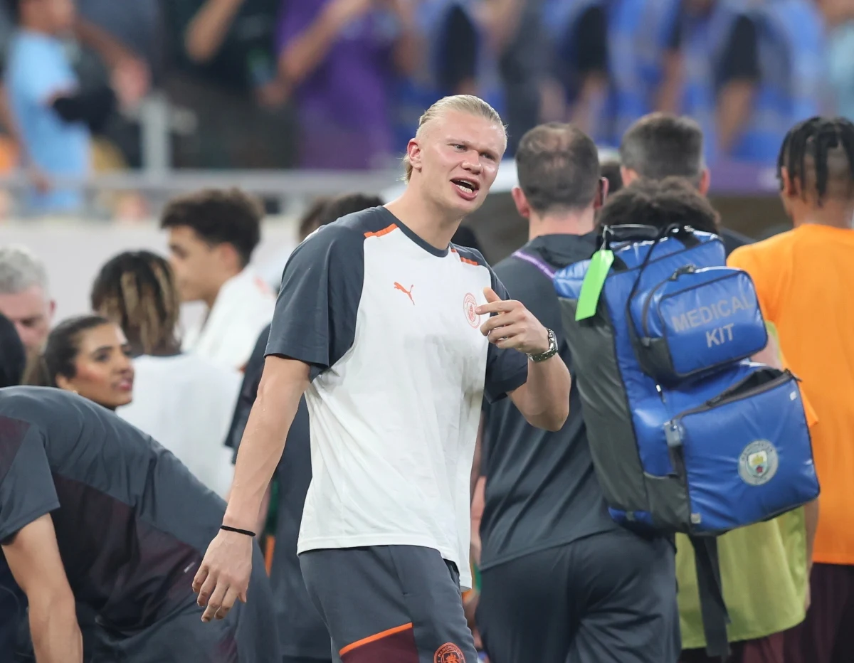 ​Norweski napastnik Manchesteru City Erling Haaland w kilka dni w grudniu zarobił na giełdzie w Oslo ponad 300 tysięcy euro, co odpowiada sześciokrotności średniej krajowej rocznej pensji w Norwegii. W 2022 roku wynosiła ona 53 tysiące euro brutto.