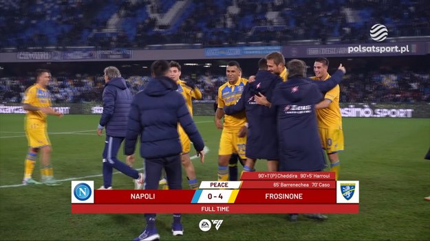 Napoli przegrało z Frosinone we wtorkowym meczu Pucharu Włoch. Goście niespodziewanie wygrali 4:0 i awansowali do kolejnej rundy.

