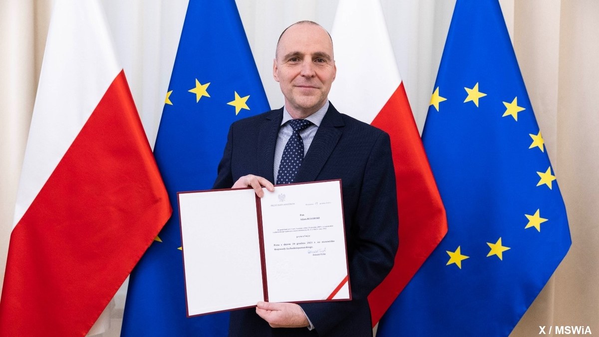 Prof. Adam Rudawski został powołany na nowego wojewodę zachodniopomorskiego - informację przekazało na X (dawny Twitter) Ministerstwo Spraw Wewnętrznych i Administracji.
