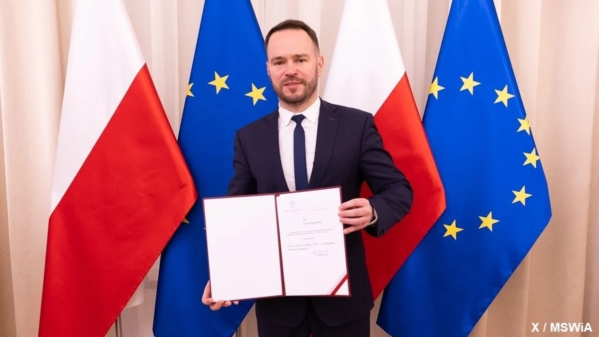 Premier Donald Tusk powołał Krzysztofa Komorskiego na nowego wojewodę lubelskiego. "Jeszcze dzisiaj bierzemy się do pracy na rzecz Polski i Regionu Lubelskiego" - napisał Komorski na X (dawny Twitter).
