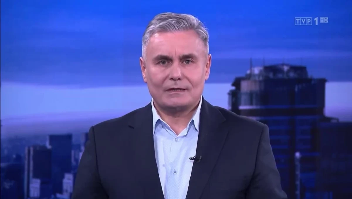 "Żaden polski obywatel, który finansuje działania telewizji publicznej, nie ma żadnego obowiązku wsłuchiwać się w propagandę" - powiedział o godz. 19:30 na kanale TVP1 Marek Czyż. Dziennikarz poinformował, że w środę "Wiadomości" nie będzie, za to pojawią się w czwartek. "Zamiast propagandowej zupy, chcemy państwu zaproponować czystą wodę" - dodał.
