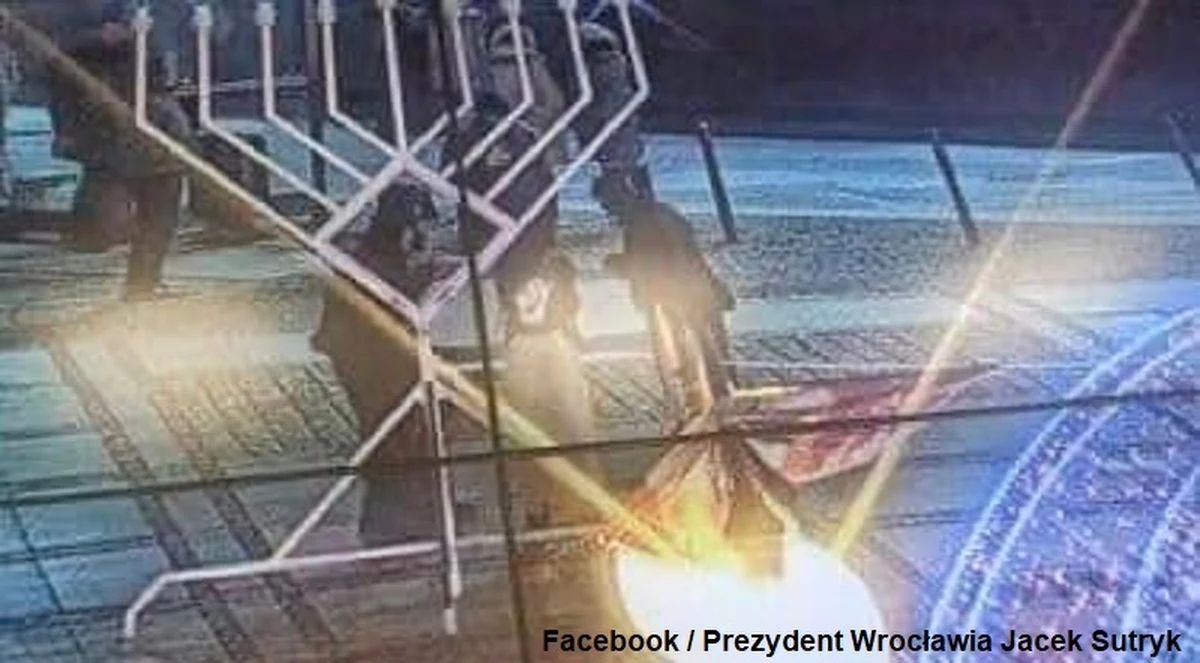 Wrocławski sąd zlecił kuratorom sądowym, aby przeprowadzili wywiady w środowiskach zatrzymanych nastolatków, którzy 14 grudnia w centrum Wrocławia zniszczyli chanukowy świecznik i spalili flagę Izraela.