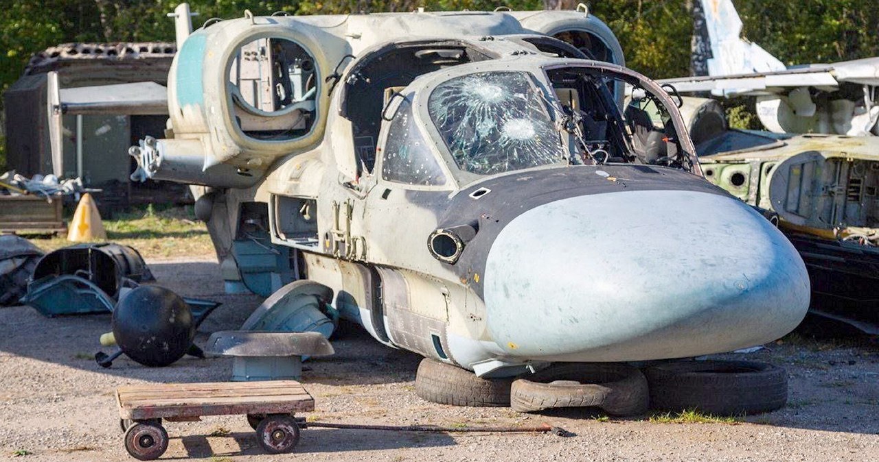 Rosjanie mają tak ogromny problem z częściami do swoich samolotów i śmigłowców, że w desperacji rozbierają uszkodzone maszyny i z kilku budują jedną sprawną.