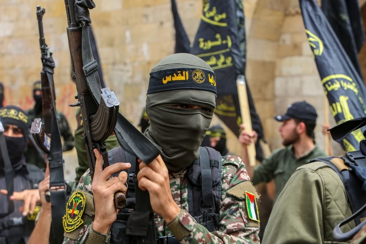 Rozejmu w Strefie Gazy nie będzie. Hamas odrzucił izraelską propozycję rozejmu w zamian za uwolnienie przez palestyńską organizację 40 zakładników - informuje "Wall Street Journal". Hamas stawia natomiast warunki, które wydają się niemożliwe do spełnienia.