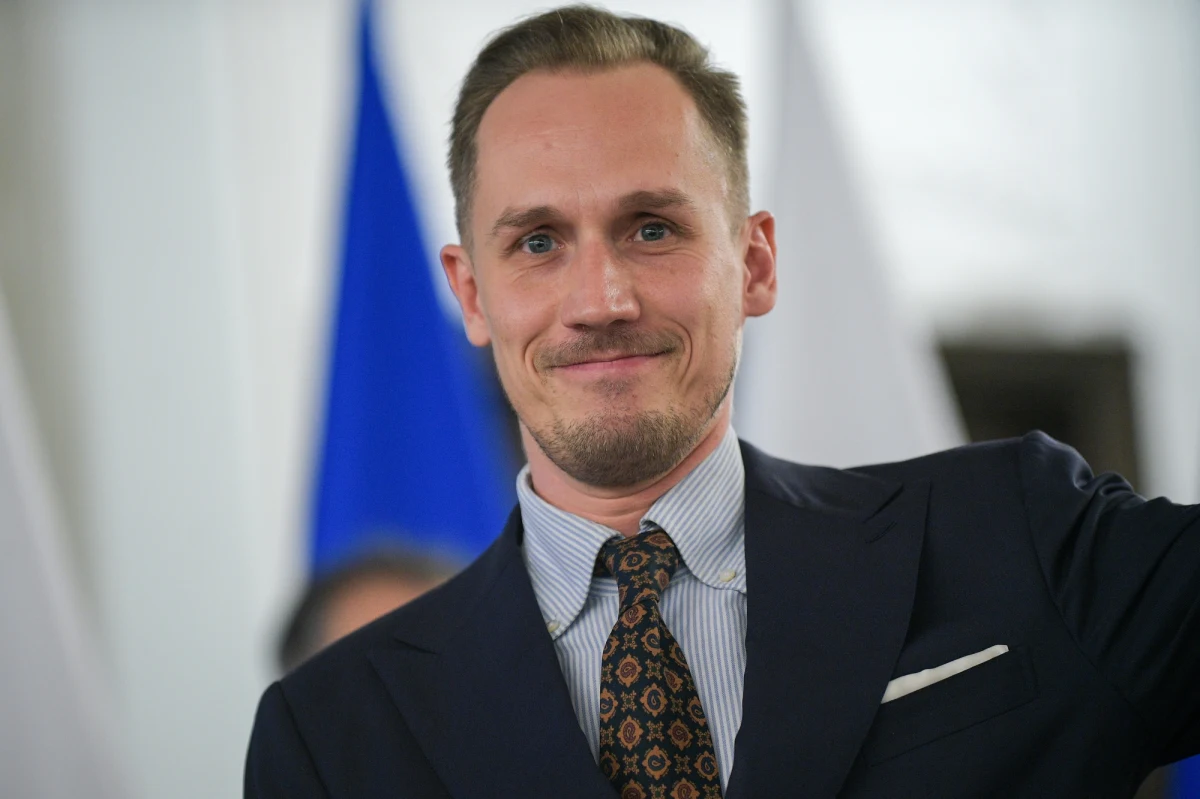 Poseł Konfederacji Konrad Berkowicz poinformował, że jego ugrupowanie powołało w czwartek parlamentarny zespół do spraw legalizacji marihuany. "Zapraszamy do dołączania wszystkich posłów innych opcji politycznych, którzy zgadzają się z naszymi postulatami" - podkreślił polityk.