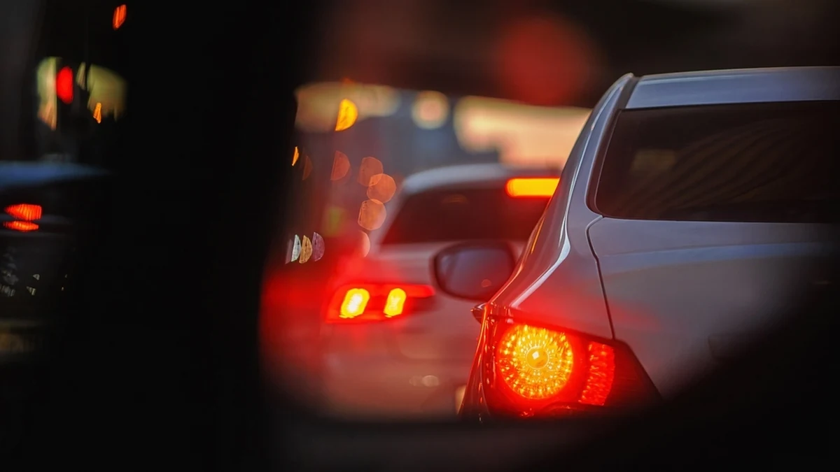 Jedna osoba została ranna w karambolu w Chmielniku w Świętokrzyskiem. Zderzyło się tam pięć samochodów.
