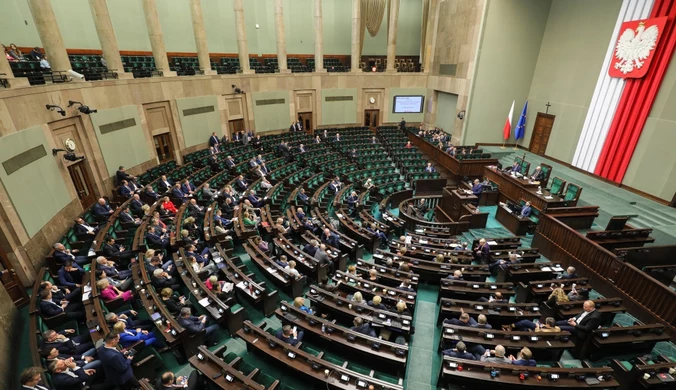 Sejm wybrał członków komisji ds. afery wizowej. Posłowie jednomyślni