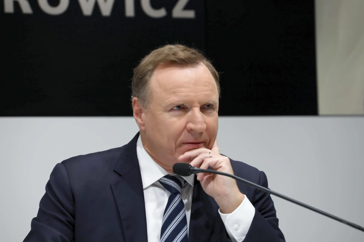 Minister finansów Andrzej Domański zajmuje miejsce Jacka Kurskiego jako reprezentant Polski w Banku Światowym. Bank uznał uchwałę polskiego rządu w tej sprawie.