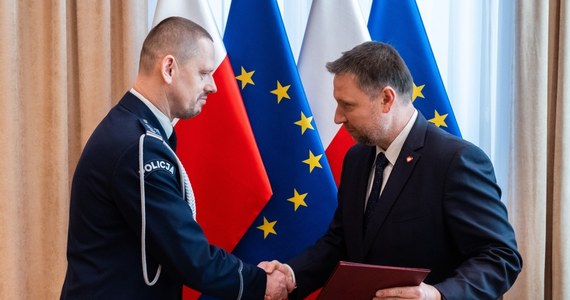 Szef MSWiA powierzył pełnienie obowiązków Komendanta Głównego Policji insp. Markowi Boroniowi - poinformował resort. Z kolei – jak dowiedział się reporter RMF FM – całe kierownictwo Komendy Głównej Policji ma być skompletowane w ciągu najbliższych kilku tygodni.