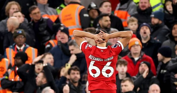 O 18:30 w Anglii pojedynek na ligowym szczycie. O punkty w Premier League powalczą Liverpool i Arsenal. Obie ekipy w tym sezonie prezentują jak na razie bardzo dobrą formę i w tabeli zajmują czołowe lokaty. Trenerska rywalizacja Jurgena Kloppa i Mikela Artety zapowiada się pasjonująco. Tym bardziej że będzie to setny, ligowy pojedynek pomiędzy tymi zespołami.